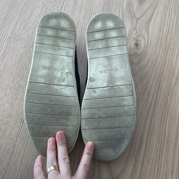 VINCE suede slip on sneaker navy blue/ 8 - Picture 5 of 7